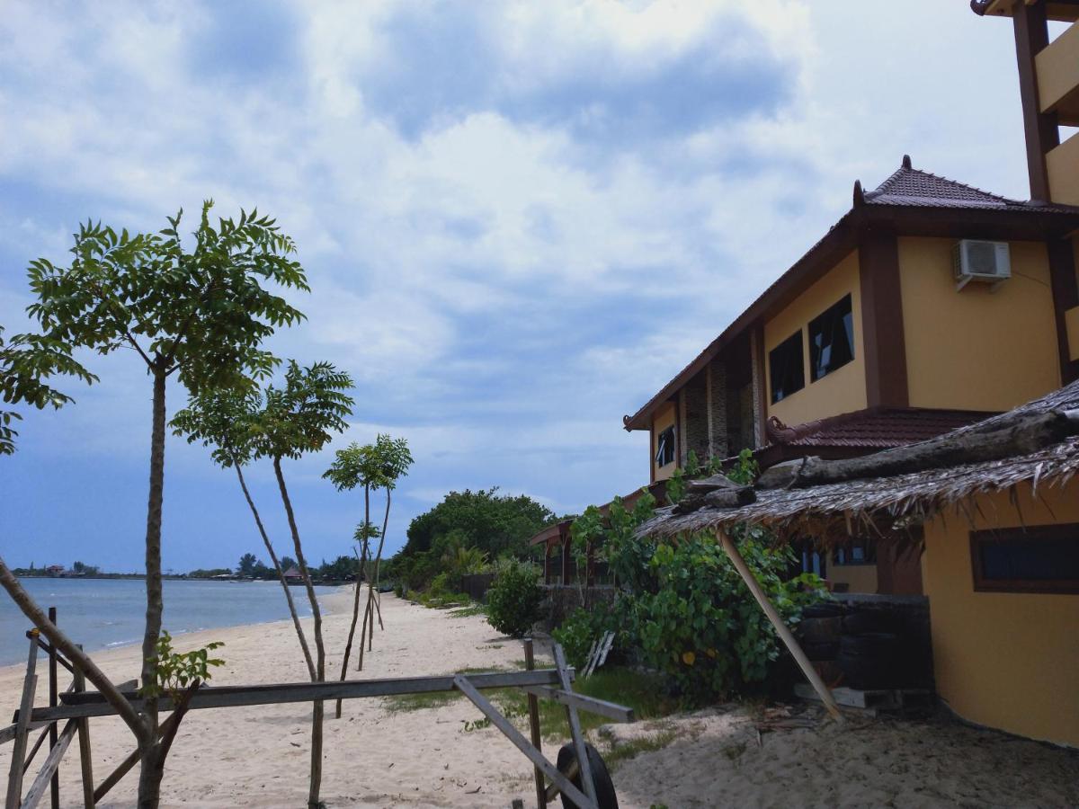 Omah Laut Bondo Jepara - By The Beach, Direct View Of The Sea, Great Base For Water Sports Margokerto Ngoại thất bức ảnh