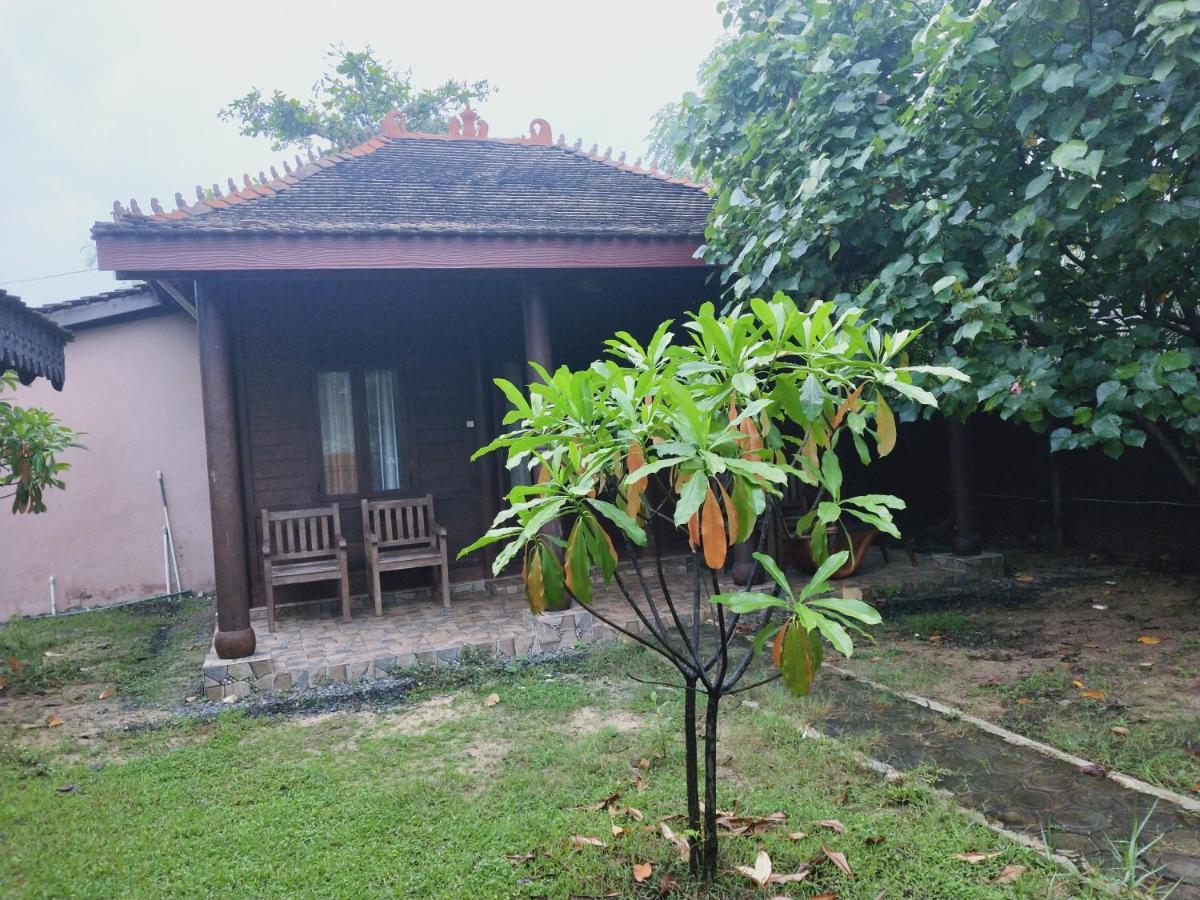 Omah Laut Bondo Jepara - By The Beach, Direct View Of The Sea, Great Base For Water Sports Margokerto Ngoại thất bức ảnh